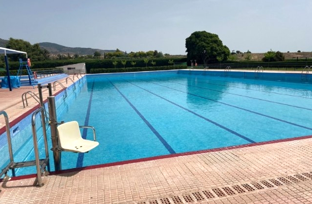 Cierre preventivo de las dos piscinas municipales por un tratamiento de desinfecci�n